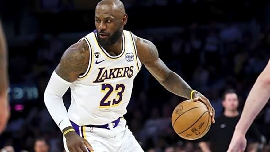  Knicks’ Mike Brown Thinks LeBron James Could ‘Play Forever’