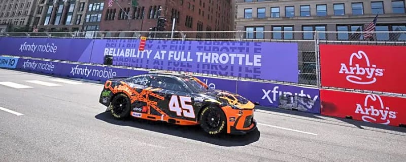 Tyler Reddick advances to next round of NASCAR in-season tournament