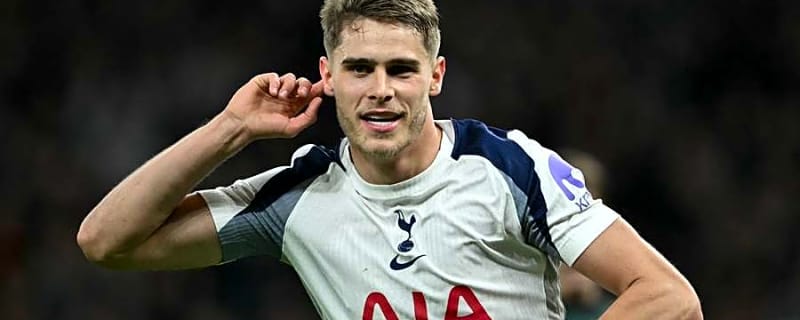 ‘Ticks so many boxes’ – Man United plot 2027 raid for rapid Liverpool target
