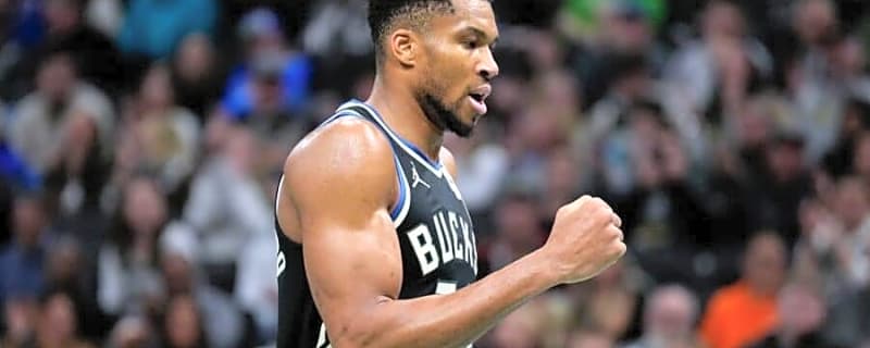 Giannis Antetokounmpo, Kyle Kuzma power Bucks to overtime win over Hornets and hometown rookie