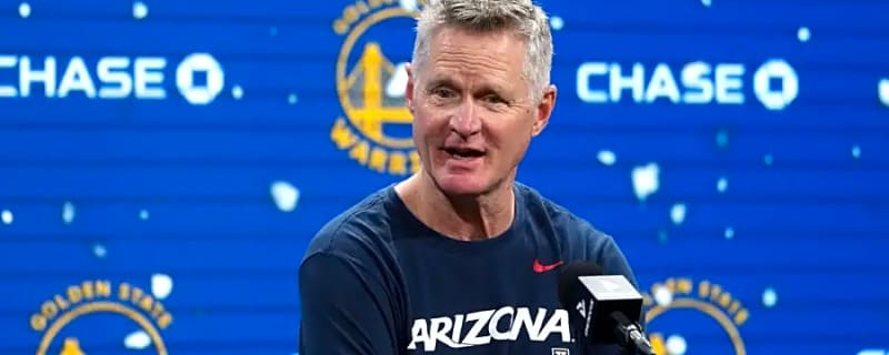 Warriors: Steve Kerr Delivers Concerning Injury Update on 2022 Champion After Scary Exit