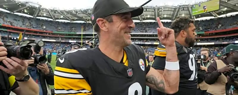 Aaron Rodgers Faces Packers in Emotional Sunday Night Showdown — With Green Bay’s Season Validation on the Line