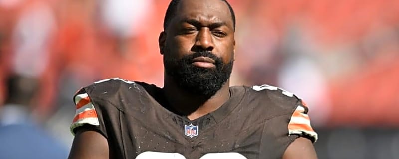 Defensive lineman Shelby Harris meets with the Giants after full season in Cleveland