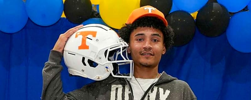 Tennessee lands commitment from three-star in-state cornerback