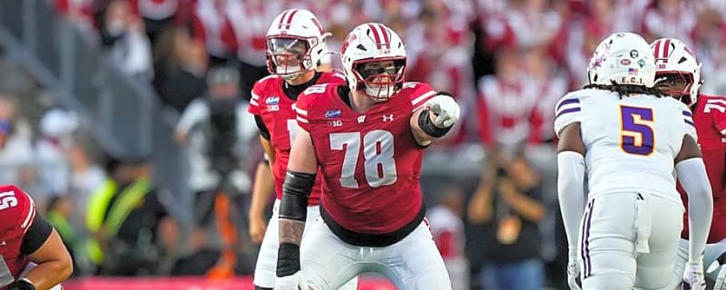 Spread & Over/Under Predictions for Wisconsin vs. Eastern Michigan