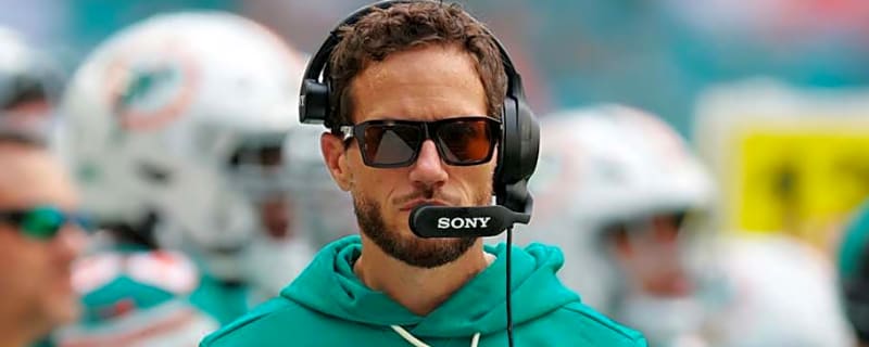 Pros and cons of Buccaneers potentially hiring Mike McDaniel