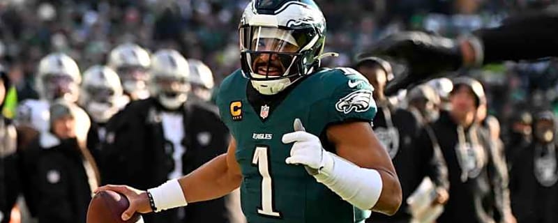 Eagles' Jalen Hurts Doesn't Hear The Noise