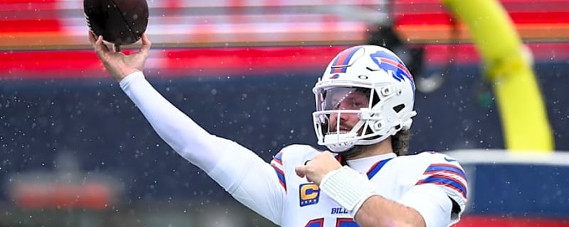 Josh Allen earns high grade for 'ferocious comeback' win over Patriots