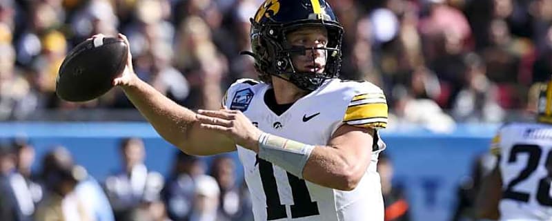 Iowa ReliaQuest Bowl Takeaways: Mark Gronowski Leaves in Style