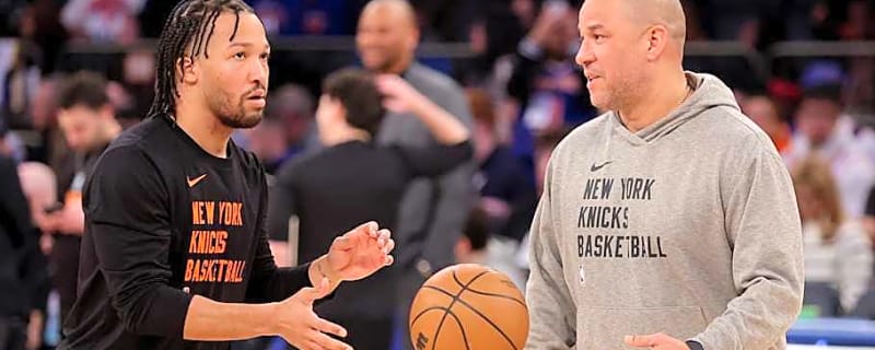 Knicks Star Jokes About Familial Coaching Update