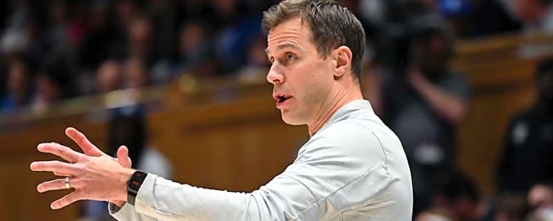 Jon Scheyer Applauds Duke Basketball Forward's Resilience