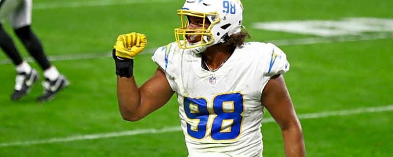 Chargers re-sign former DL allowing him to retire with franchise