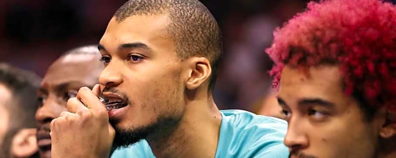 Disastrous Second Quarter Derails Spurs Against Surging Hornets