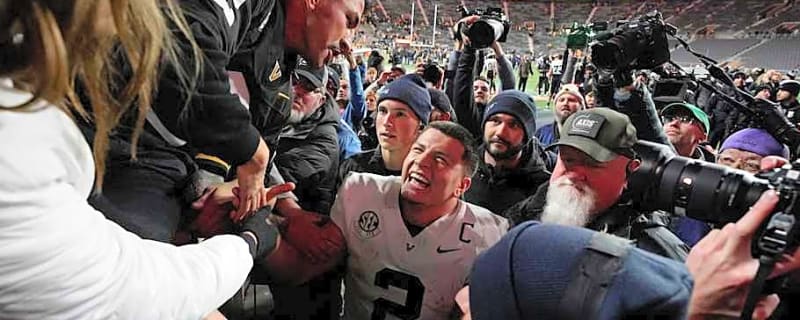 What The Odds, Other Awards Indicate About Diego Pavia&#39;s Heisman Trophy Standing