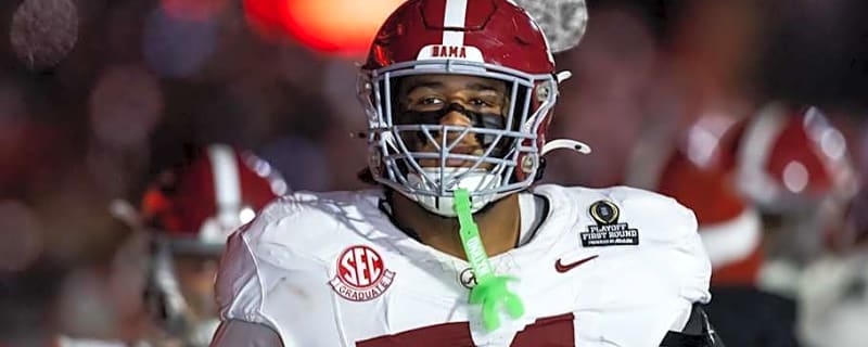 NFL Mock Draft Sees Chargers Land 86.1-Graded Player, Giving Justin Herbert a Steal