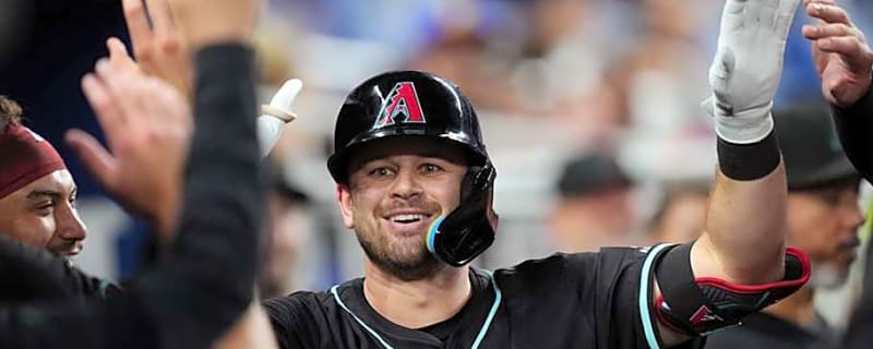 Diamondbacks Tim Tawa Has Smooth Transition to Center Field