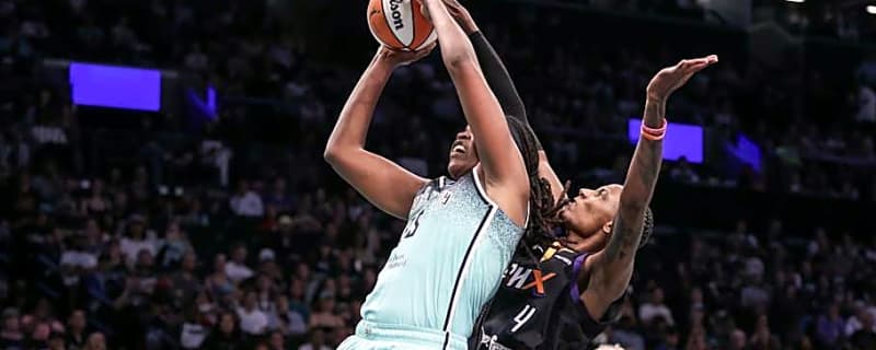 Why Phoenix&#39;s Centers Slowed Down Teams