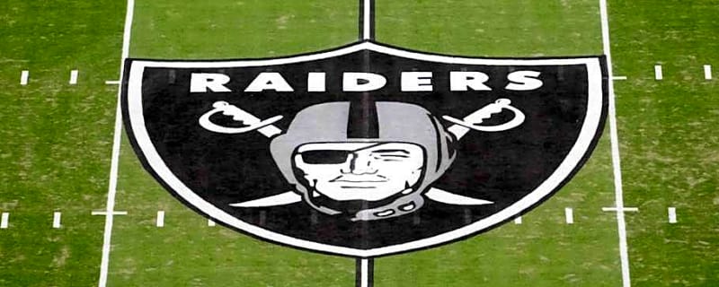 1 Way for Raiders to Set the Tone for Eventful Offseason Ahead
