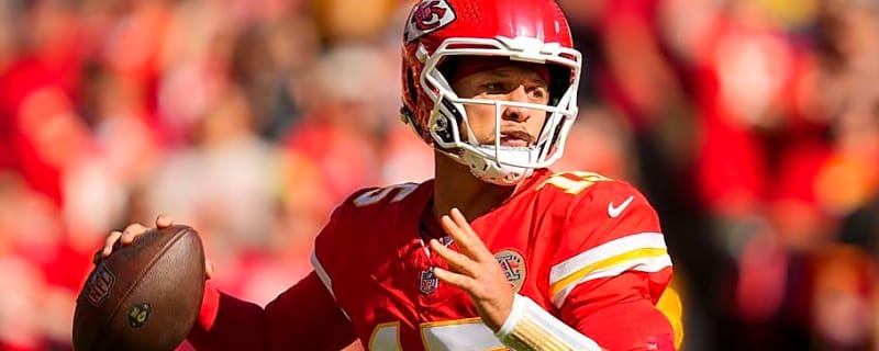 Despite Rivalry, Patrick Mahomes Has a 'Ton of Respect' for Maxx Crosby and Raiders