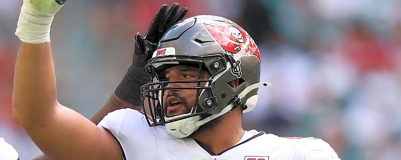 Buccaneers DT Logan Hall Signs With Houston Texans