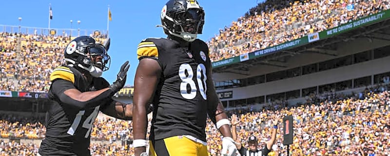 Steelers Rising Offensive Star Suffers Foot Injury