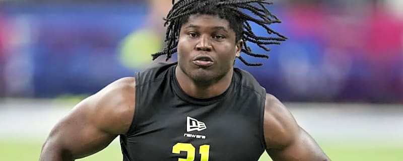 New Cowboys Mock Draft Has Dallas Pulling Off Massive Trade for Top EDGE