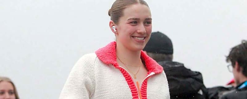 Wisconsin women's hockey captain wins national player of the year