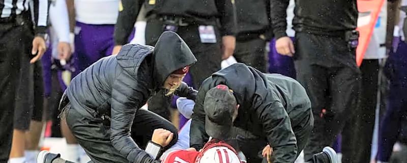 Wisconsin Badgers were worse than other teams that turned to 3rd string quarterbacks this season