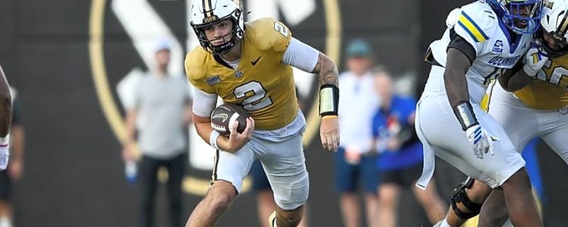 The Key To Jared Curtis Winning Vanderbilt Football's Starting Job? He Never Flinched