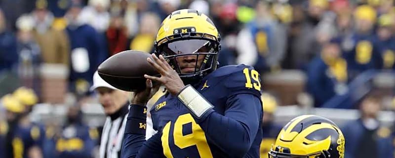 Elite 2027 QB Names Michigan Football as a Top School