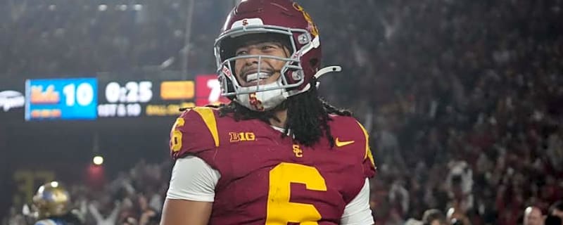 Lincoln Riley Shares Special Moment With Makai Lemon Before Biletnikoff Award Win