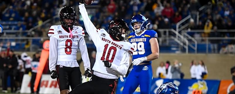 USC Trojans Transfer Portal: Lincoln Riley Hosting South Dakota Linebacker Gary Bryant