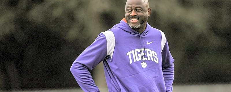 Three-Star Edge Rusher Places Clemson Among Top Six, Sets Commitment Date