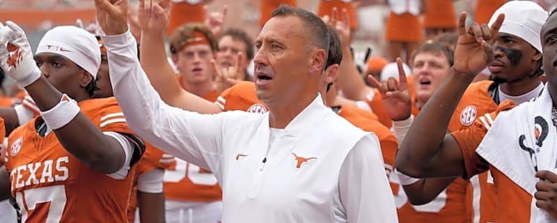 Another Texas Longhorns Transfer RB Has Found a New Home