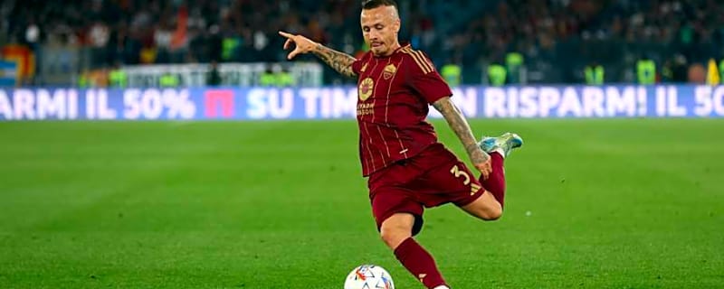 Sunderland Compete With Crystal Palace, Bournemouth to Sign Ex-Manchester City Defender