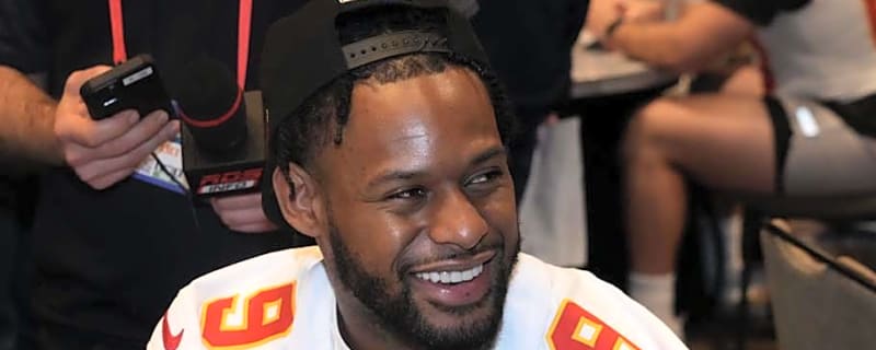 Chiefs’ Smith-Schuster Likes What He Sees From 2 Fellow WRs