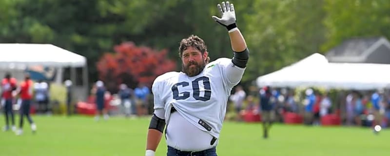 Patriots Legend David Andrews Offers Emotional Goodbye