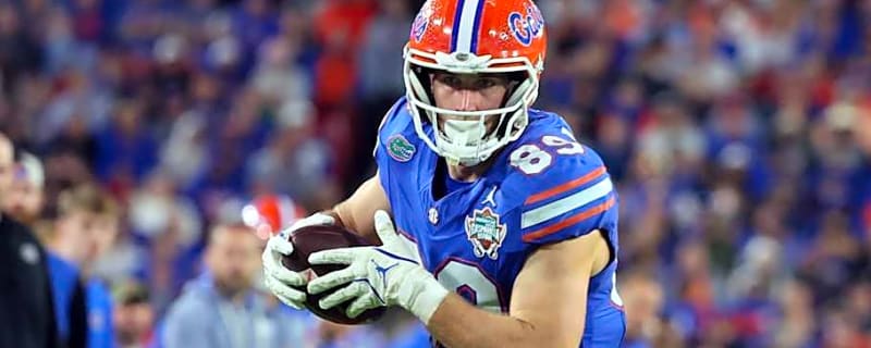Gators Hansen Named to John Mackey Preseason Award Watch List