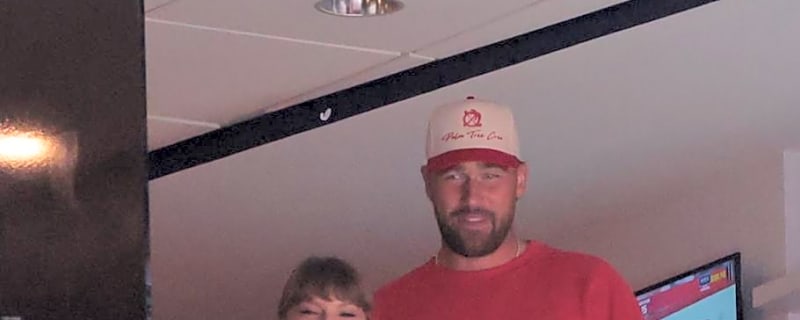 Chiefs TE Travis Kelce Stars in New Commercial