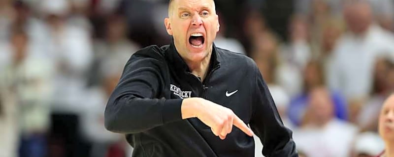 College basketball expert predicts an early NCAA Tournament exit from Kentucky
