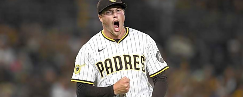 Projecting the Padres Pitching Rotation and Bullpen Before Opening Day