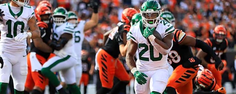 Should the Chicago Bears consider Breece Hall at Jets&#39; asking price?