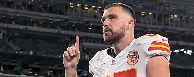 What to Make of Chiefs&#39; Kelce & Reid Sideline Interaction