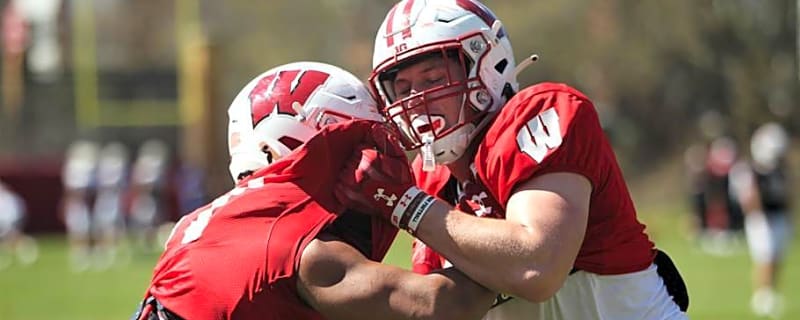 Which tight end will breakout for Wisconsin football?