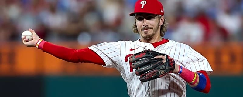 Bryson Stott Gives Phillies Underrated Consistency at Second Base in 2025