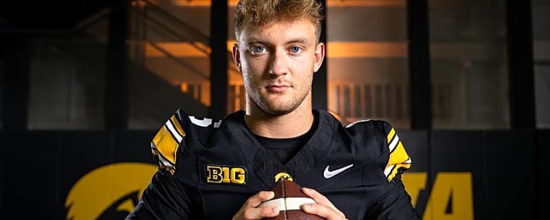 Iowa Football Climbs in AP Top 25, Coaches Poll as Hawkeyes Gain Ground