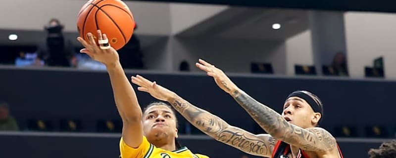 Baylor's Cameron Carr Gets More Respect; Tounde Yessoufou Hangs on in Latest NBA Mock Draft