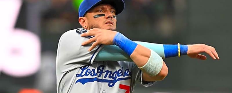 Miguel Rojas Couldn't Clear Hurdle for World Baseball Classic: Report