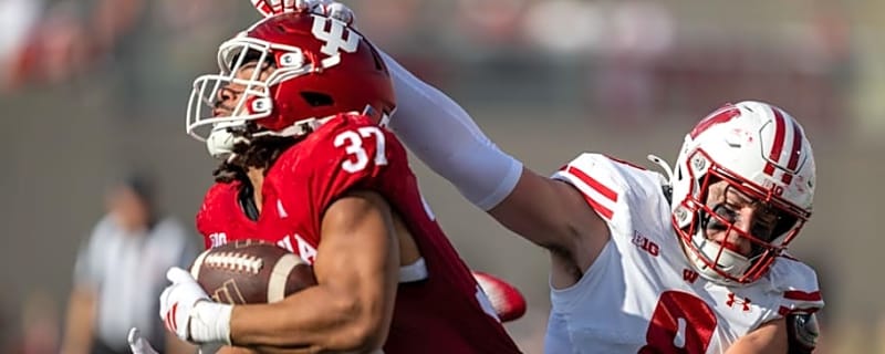Wisconsin Badgers linebacker graded as best freshman defensive player in college football