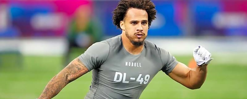 Falcons Provide Return Timeline for OLB Bralen Trice